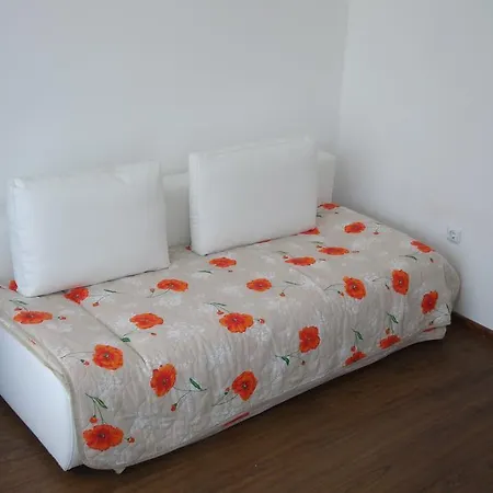 Studio In Astoria *