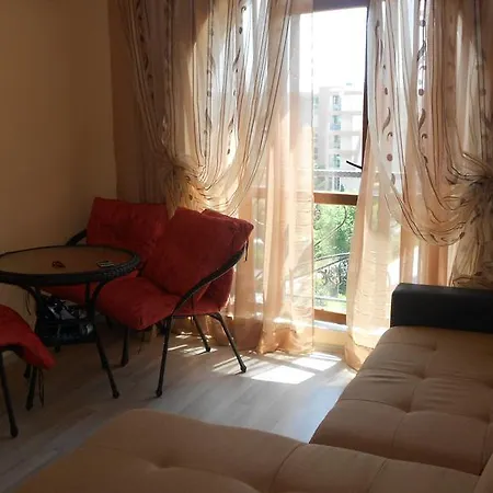 Studio In Astoria *