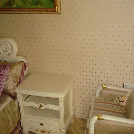 Studio In Astoria *