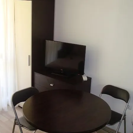 Studio In Astoria